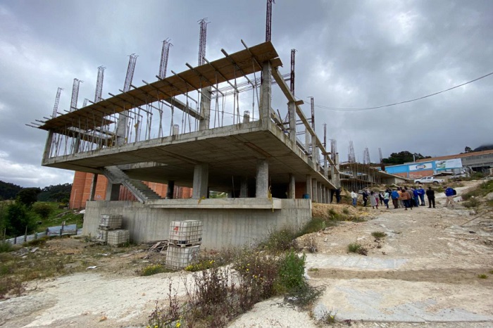 Obra del colegio Bolonia con más de 2 años de retraso que beneficiará a 550 estudiantes.